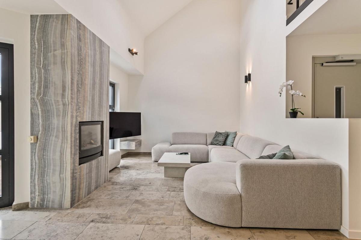 Schitterende Loft Met Jacuzzi En Sauna In แมคเคอเลอ ภายนอก รูปภาพ