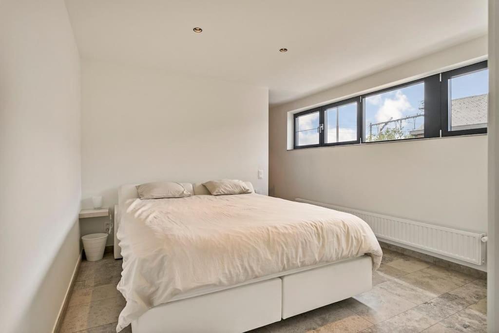 Schitterende Loft Met Jacuzzi En Sauna In แมคเคอเลอ ภายนอก รูปภาพ